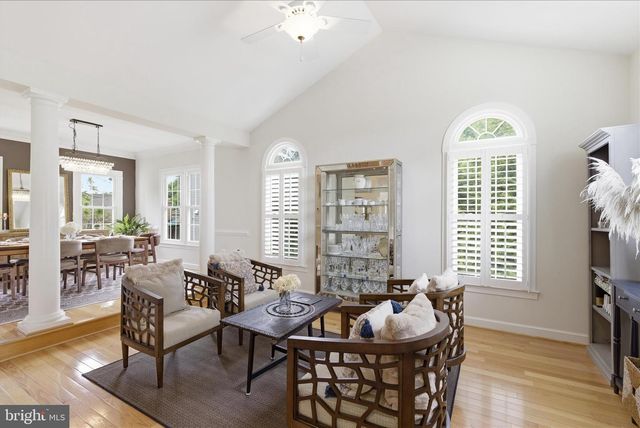 6732 CHURCHILL RD, Mclean, VA 22101