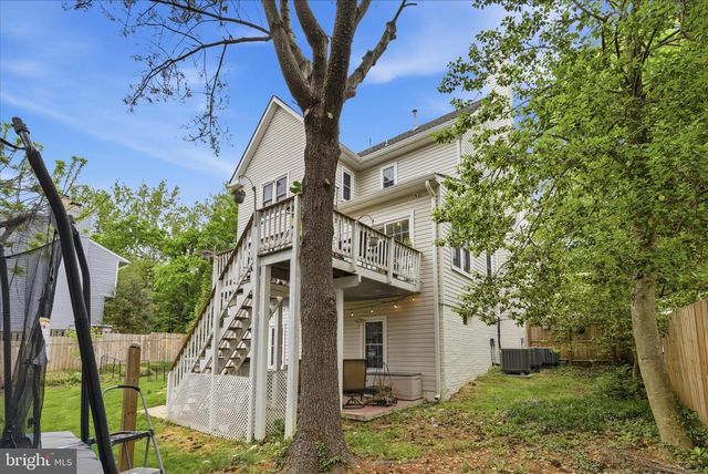 6732 CHURCHILL RD, Mclean, VA 22101