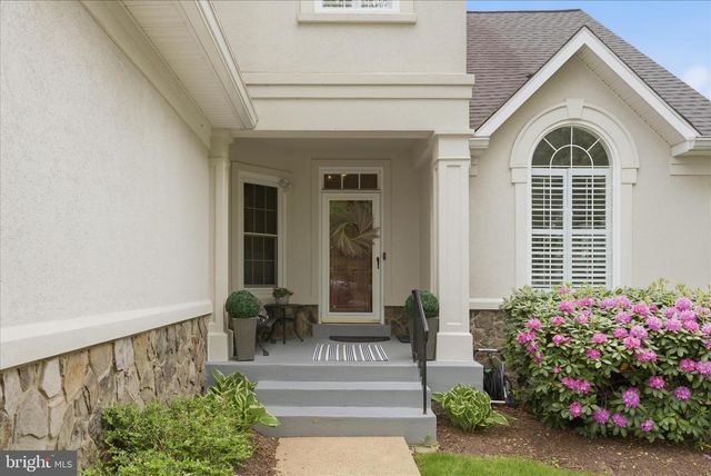 6732 CHURCHILL RD, Mclean, VA 22101