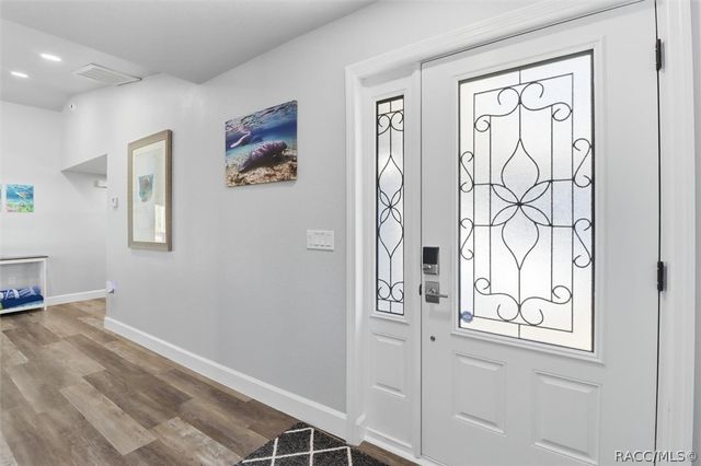 9205 W Harbor Isle Court, Crystal River, FL 34429