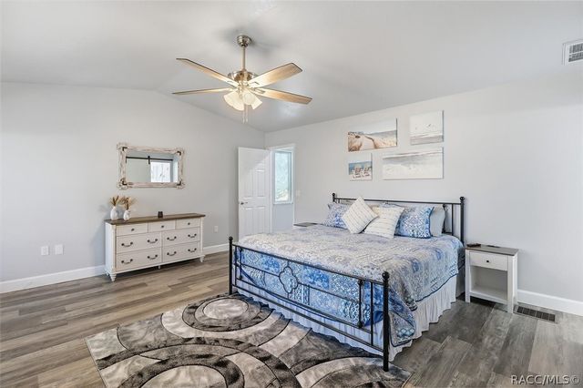 9205 W Harbor Isle Court, Crystal River, FL 34429