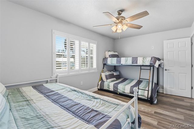 9205 W Harbor Isle Court, Crystal River, FL 34429