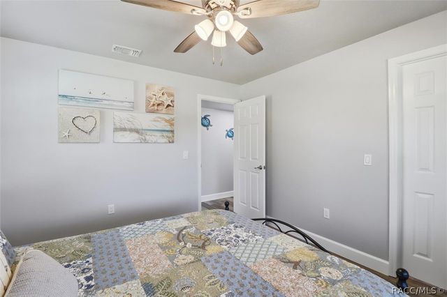 9205 W Harbor Isle Court, Crystal River, FL 34429