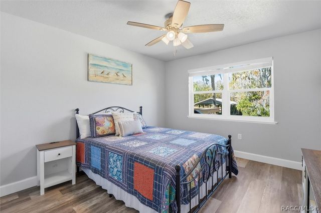 9205 W Harbor Isle Court, Crystal River, FL 34429