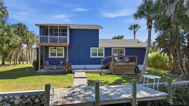 9205 W Harbor Isle Court, Crystal River, FL 34429