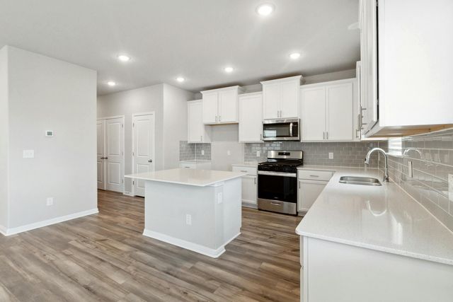 6158 Marsh LN, Buda, TX 78610