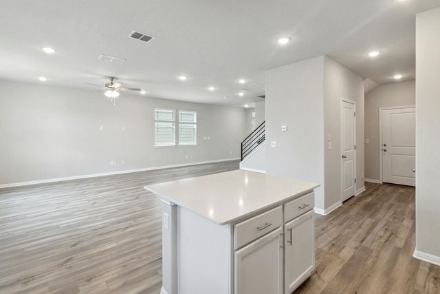 6158 Marsh LN, Buda, TX 78610