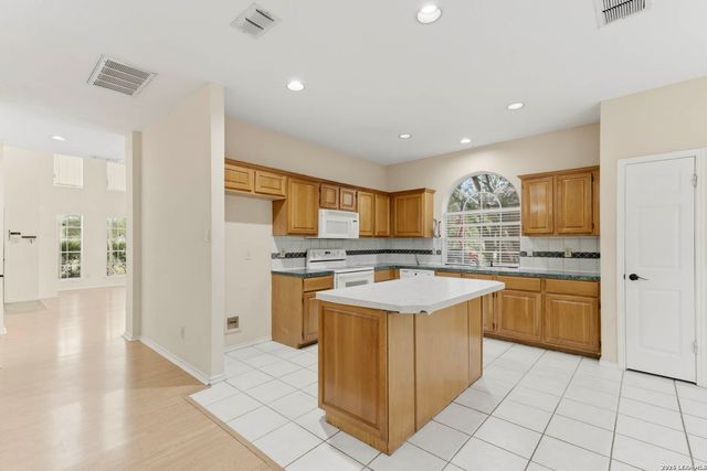 10507 Pemspice, San Antonio, TX 78240