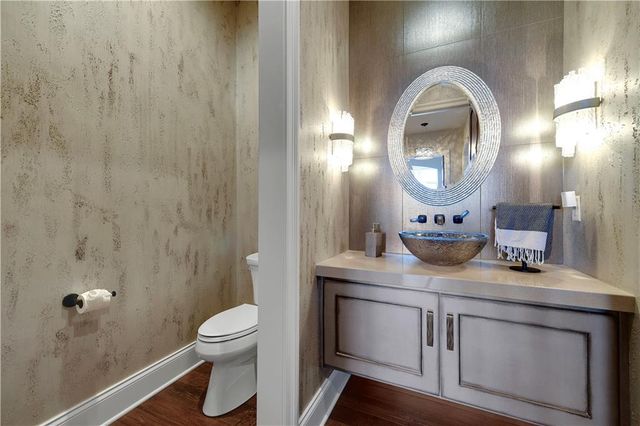 16916 Bond Street, Overland Park, KS 66221