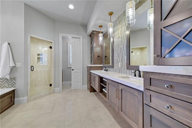 16916 Bond Street, Overland Park, KS 66221