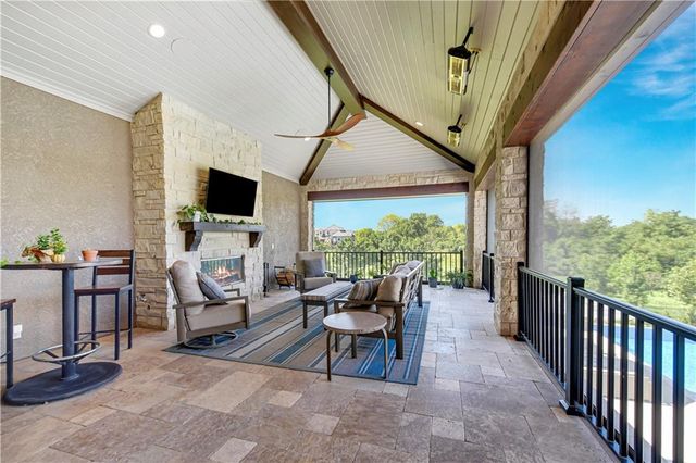 16916 Bond Street, Overland Park, KS 66221