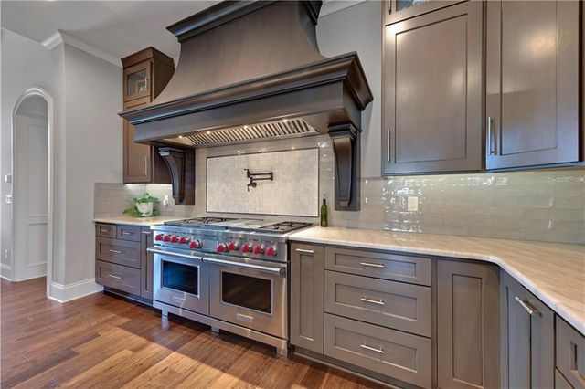 16916 Bond Street, Overland Park, KS 66221