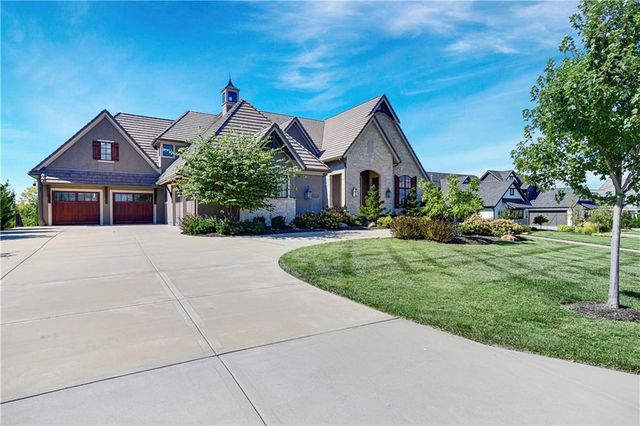 16916 Bond Street, Overland Park, KS 66221