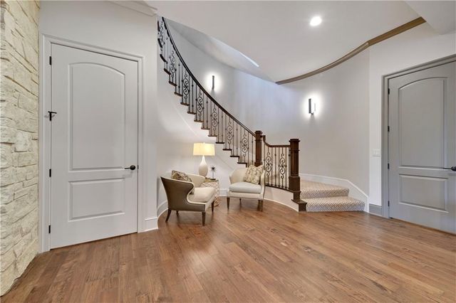 16916 Bond Street, Overland Park, KS 66221