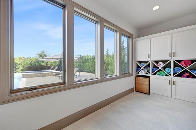 16916 Bond Street, Overland Park, KS 66221