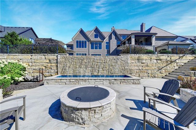 16916 Bond Street, Overland Park, KS 66221