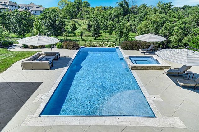 16916 Bond Street, Overland Park, KS 66221