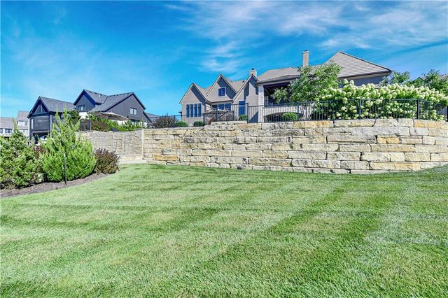 16916 Bond Street, Overland Park, KS 66221