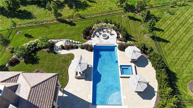 16916 Bond Street, Overland Park, KS 66221
