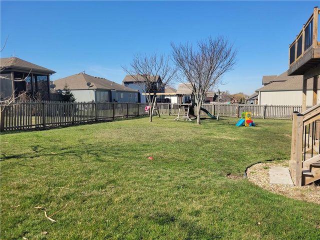 1511 N 4th Street E, Louisburg, KS 66053