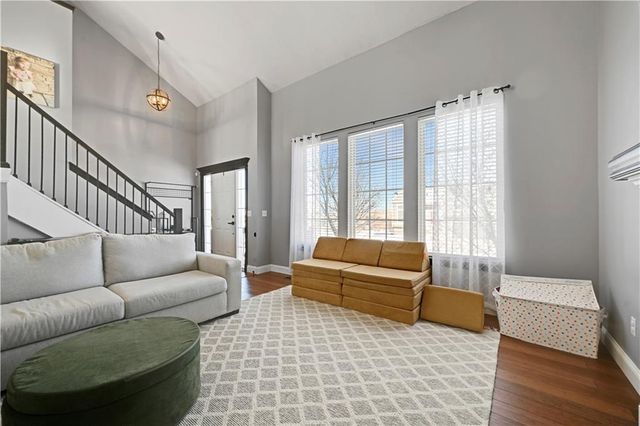 1511 N 4th Street E, Louisburg, KS 66053