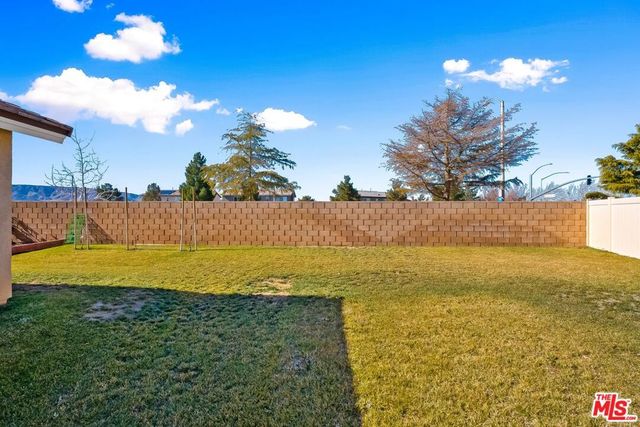 43941 59th Street, Lancaster, CA 93536