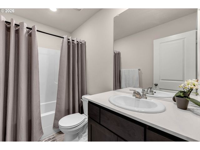 17405 Nw 10TH Ave, Ridgefield, WA 98642