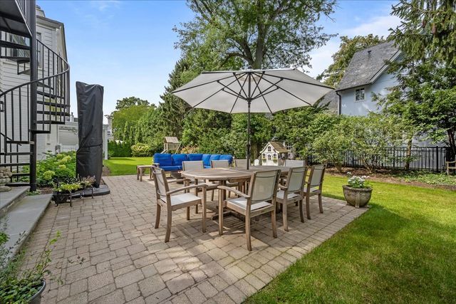 431 Sheridan Road, Kenilworth, IL 60043