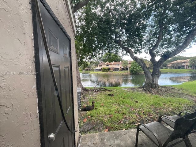 1209 Sussex Dr, North Lauderdale, FL 33068