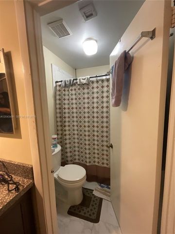 1209 Sussex Dr, North Lauderdale, FL 33068