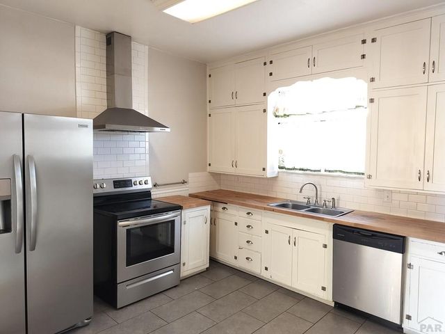 2042 E Routt Ave, Pueblo, CO 81004