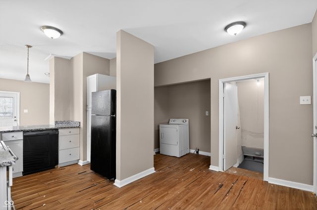 91 N 4th Avenue, Beech Grove, IN 46107