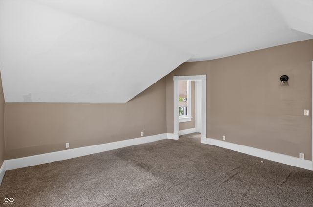 91 N 4th Avenue, Beech Grove, IN 46107