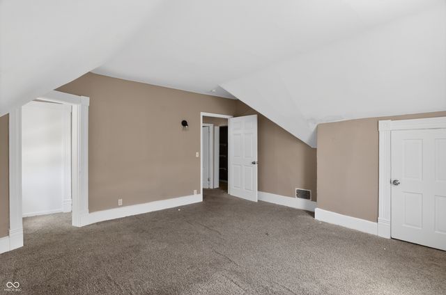 91 N 4th Avenue, Beech Grove, IN 46107
