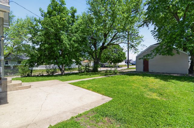 91 N 4th Avenue, Beech Grove, IN 46107