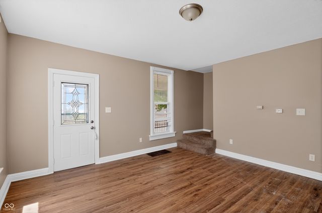 91 N 4th Avenue, Beech Grove, IN 46107