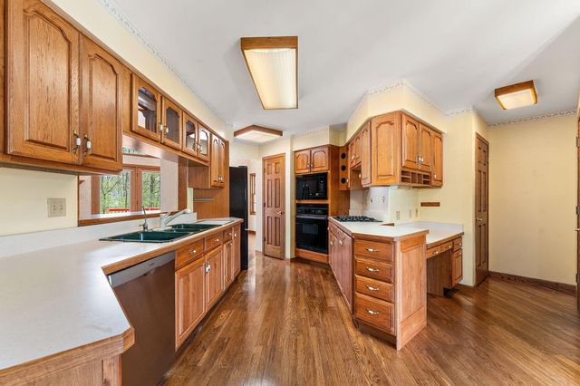 441 Summerhill Place, Valparaiso, IN 46385