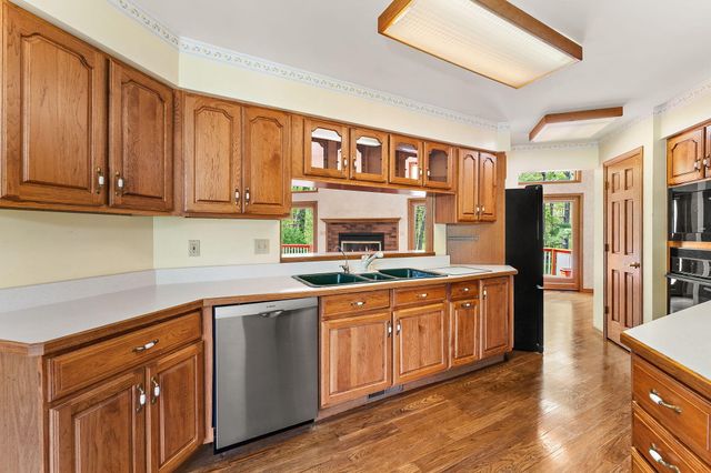 441 Summerhill Place, Valparaiso, IN 46385