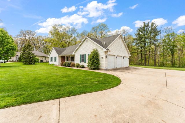 441 Summerhill Place, Valparaiso, IN 46385