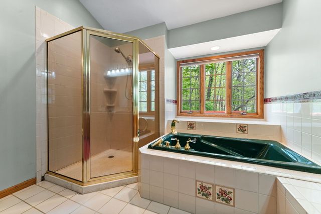 441 Summerhill Place, Valparaiso, IN 46385