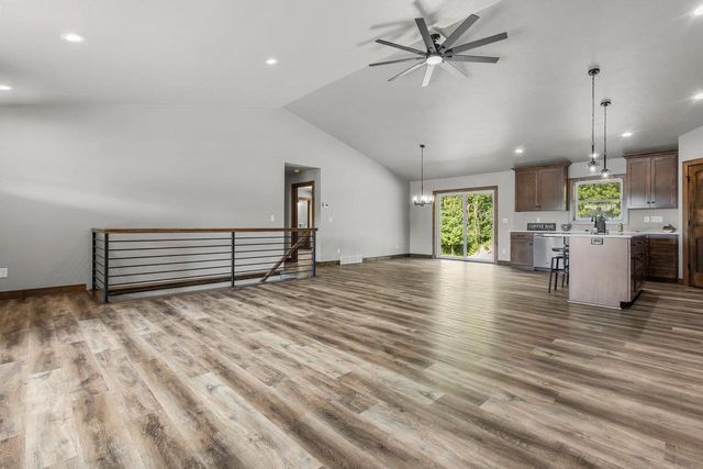6157 BAY HILL COURT, Luxemburg, WI 54217