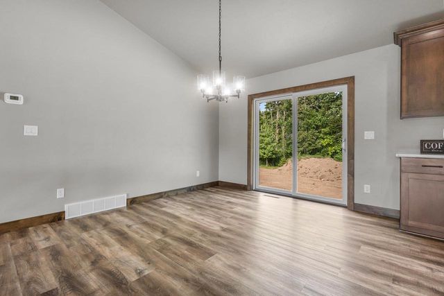 6157 BAY HILL COURT, Luxemburg, WI 54217