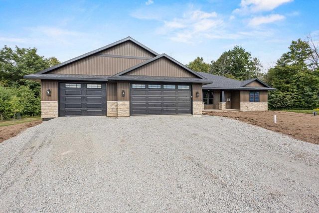 6157 BAY HILL COURT, Luxemburg, WI 54217