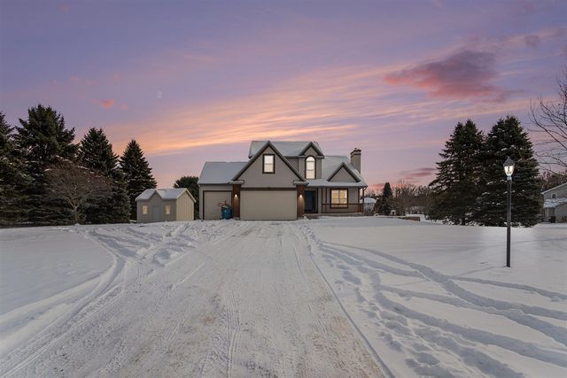 7120 Russet Trail, Rockford, MI 49341