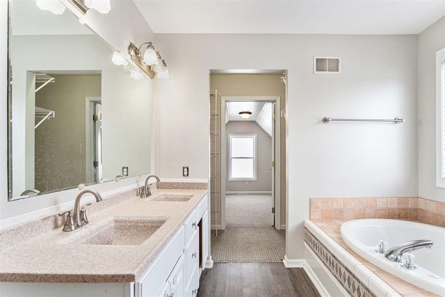 7120 Russet Trail, Rockford, MI 49341