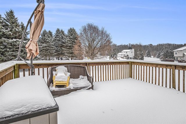 7120 Russet Trail, Rockford, MI 49341