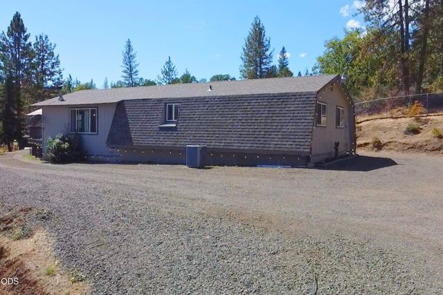 850 Ragsdale Road, Trail, OR 97541