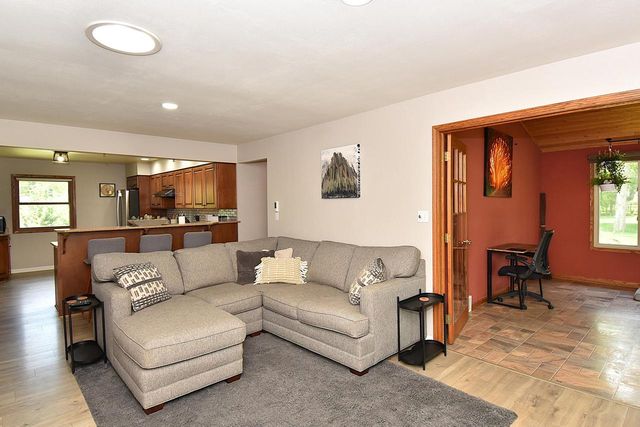 2010 S Rogers COURT, New Berlin, WI 53146