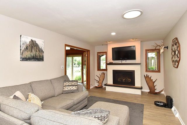 2010 S Rogers COURT, New Berlin, WI 53146