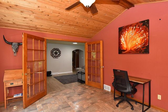 2010 S Rogers COURT, New Berlin, WI 53146